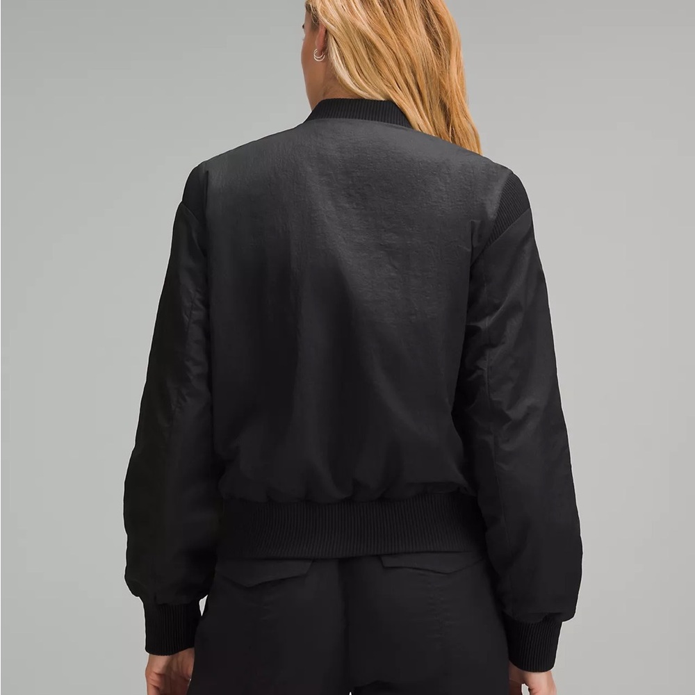 Lululemon Women's non stop Black Bomber reversible Jacket size 6 NWOT - Picture 2 of 13